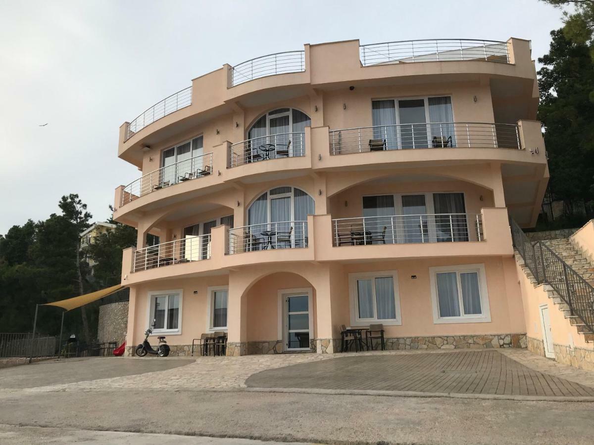 Villa Grand 巴尔 外观 照片